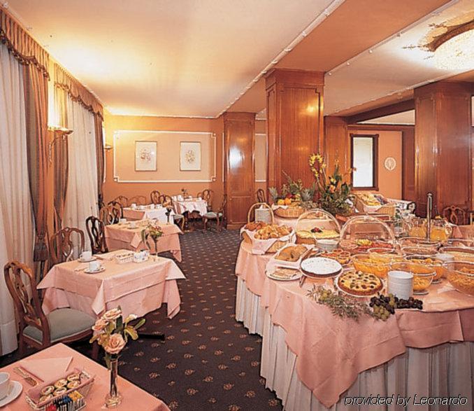 Hotel Regina Olga Lake Como المطعم الصورة